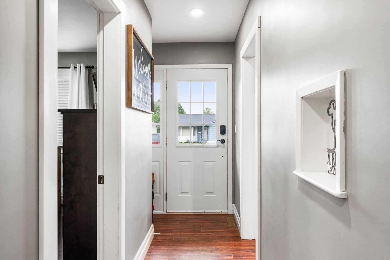 Listing Image 11
