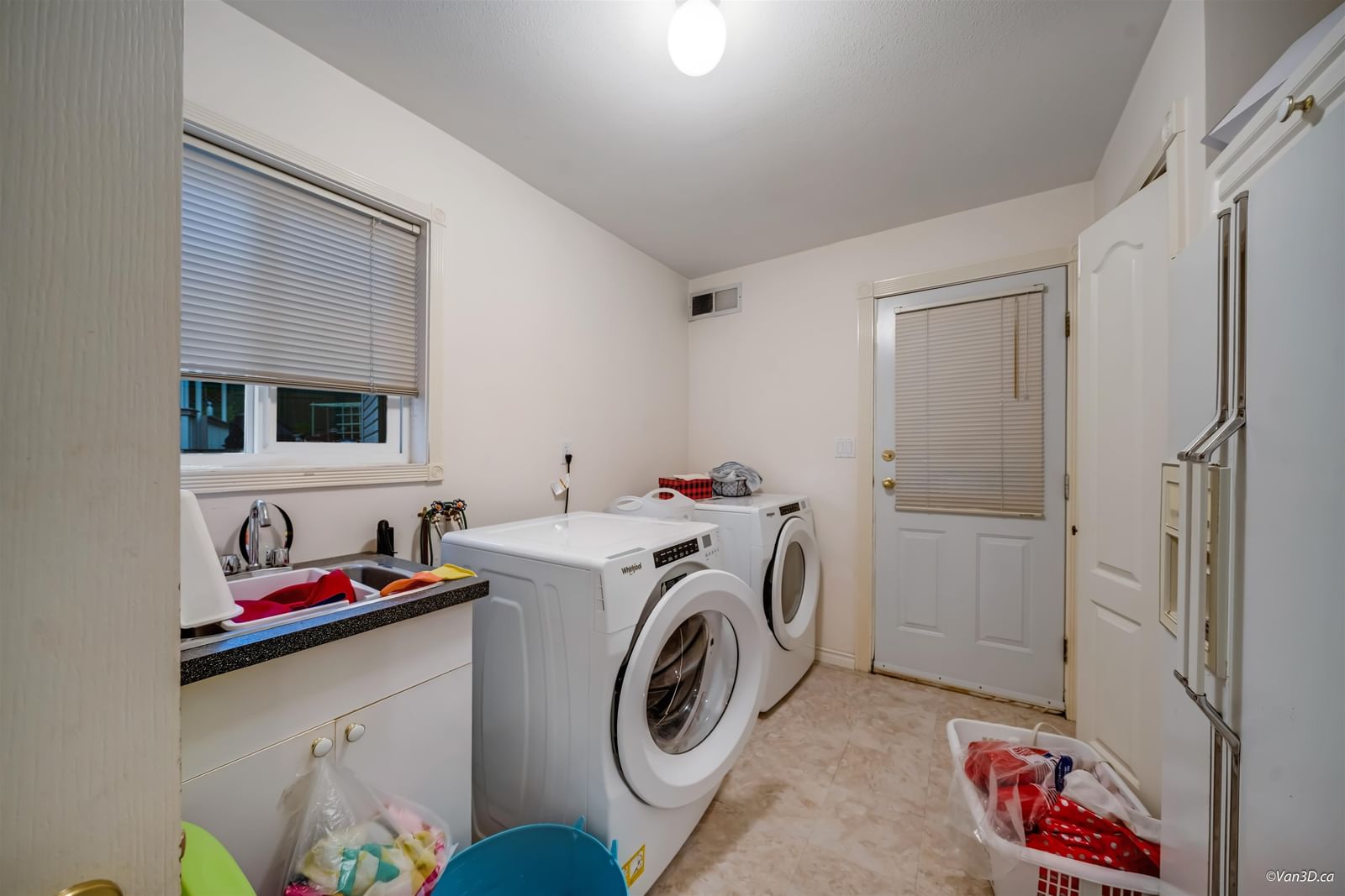 Listing Image 16