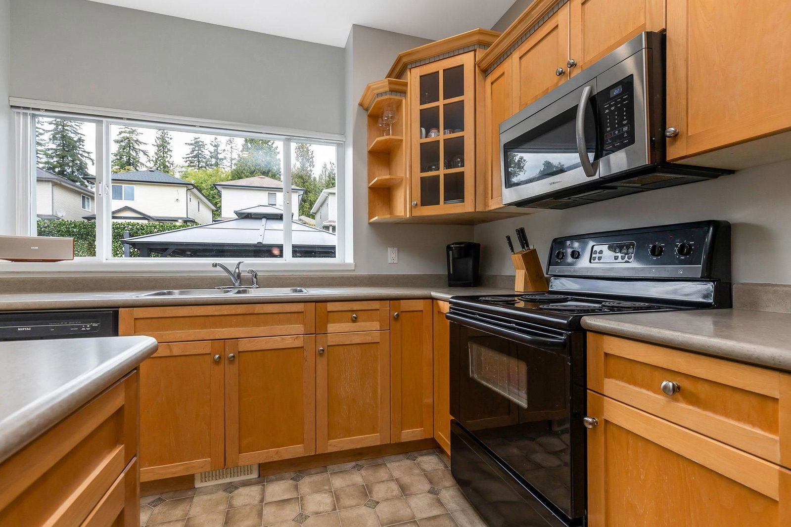 Listing Image 13