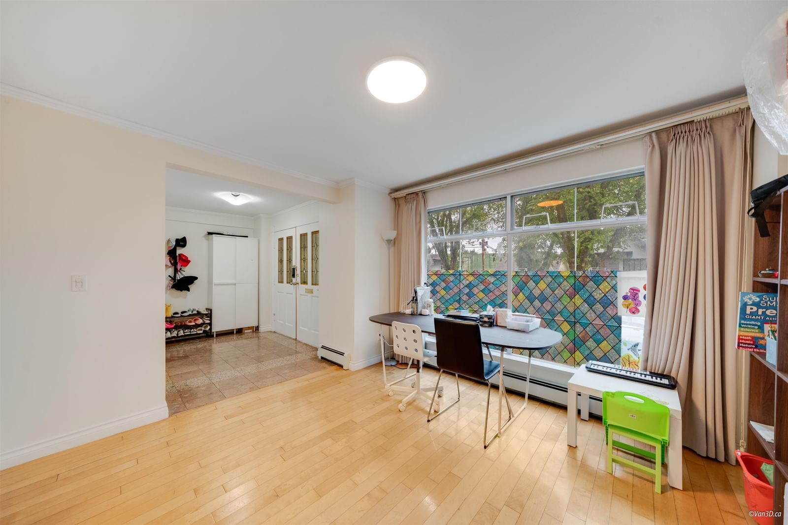 Listing Image 5