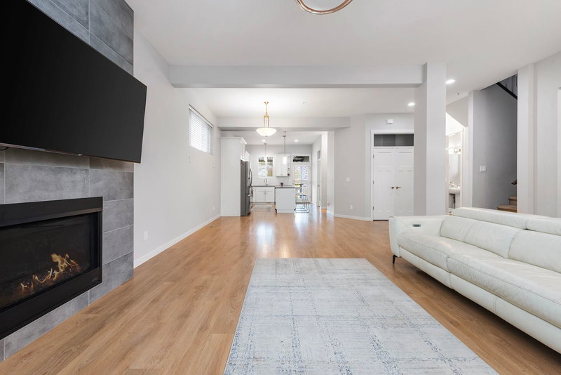 24375 112 Avenue, Maple Ridge, V2W 0H4 | Image 3