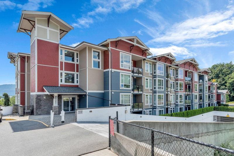 406 - 2242 Whatcom Road, Abbotsford, V3G 0G3 | Image 2