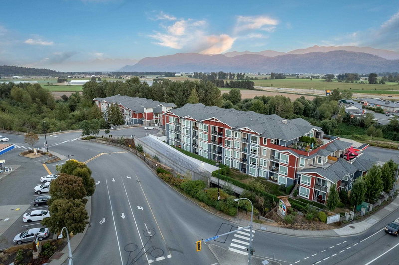 406 - 2242 Whatcom Road, Abbotsford, V3G 0G3 | Image 3
