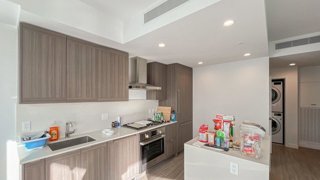 2007 - 2351 Beta Avenue