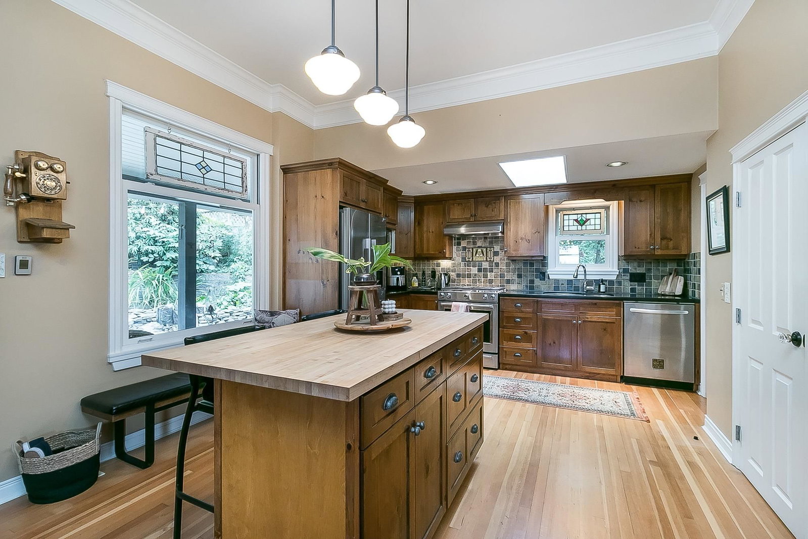 Listing Image 15