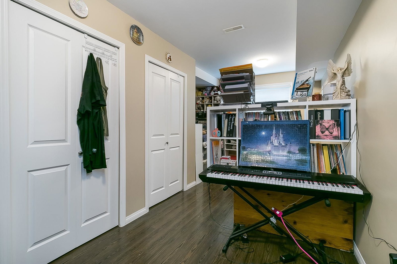 Listing Image 31