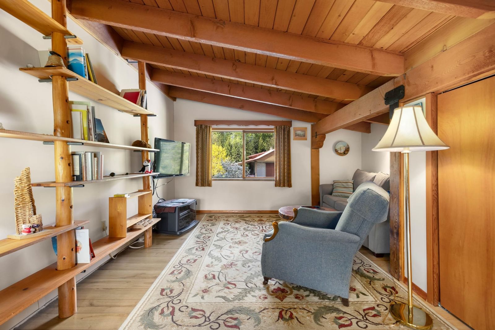 Listing Image 15