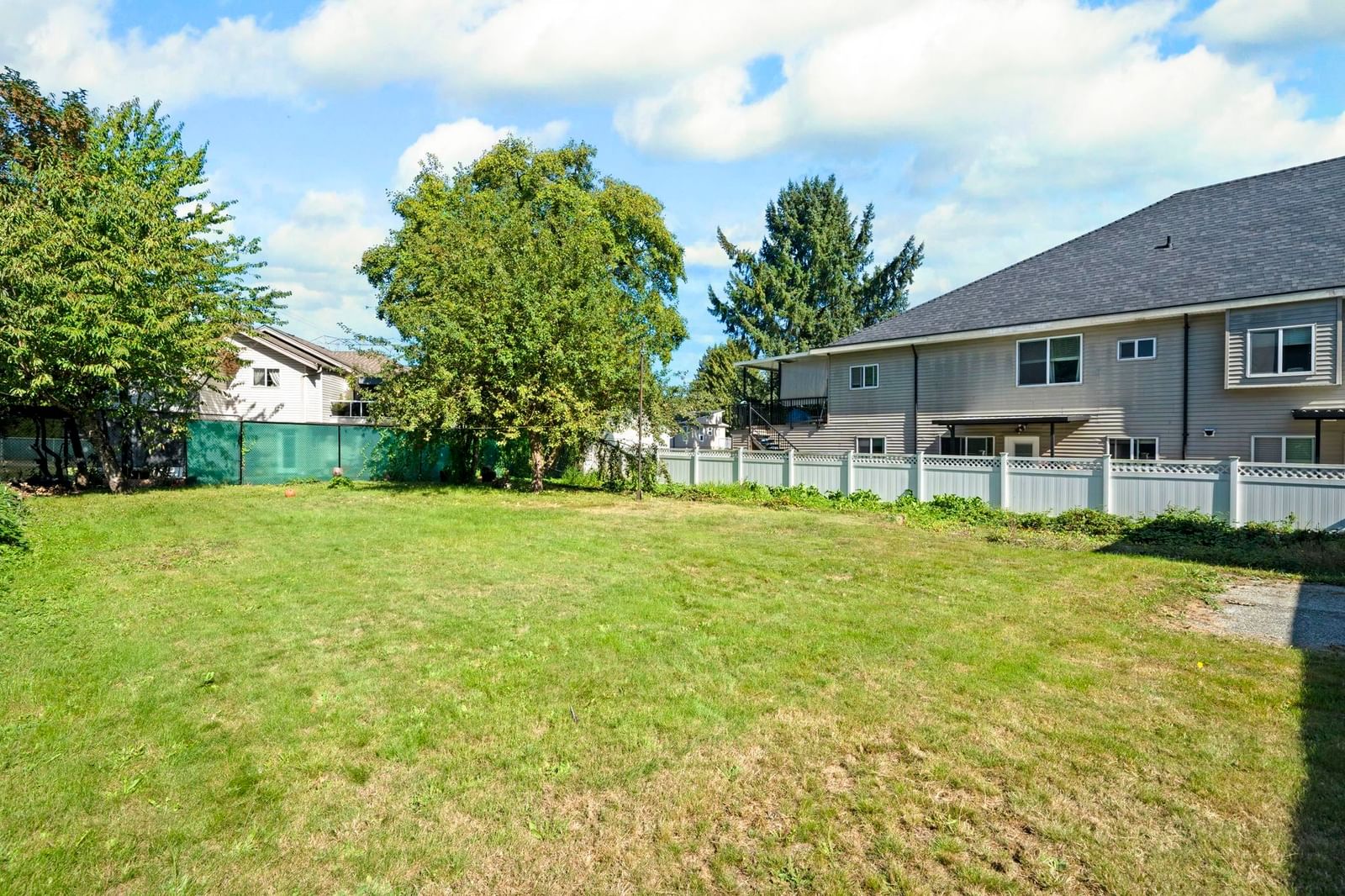 Listing Image 24