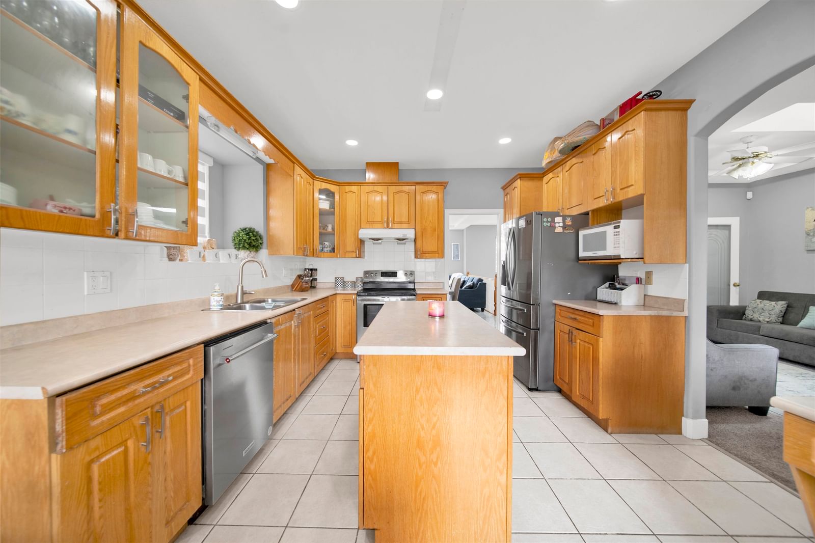 Listing Image 10