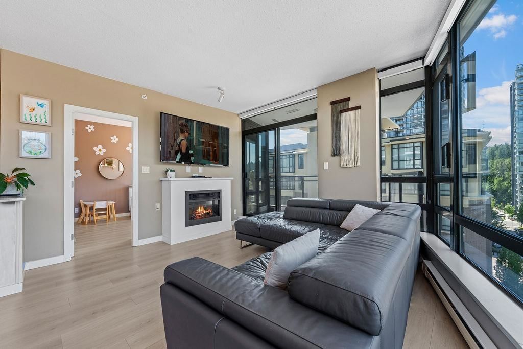 Listing Image 10
