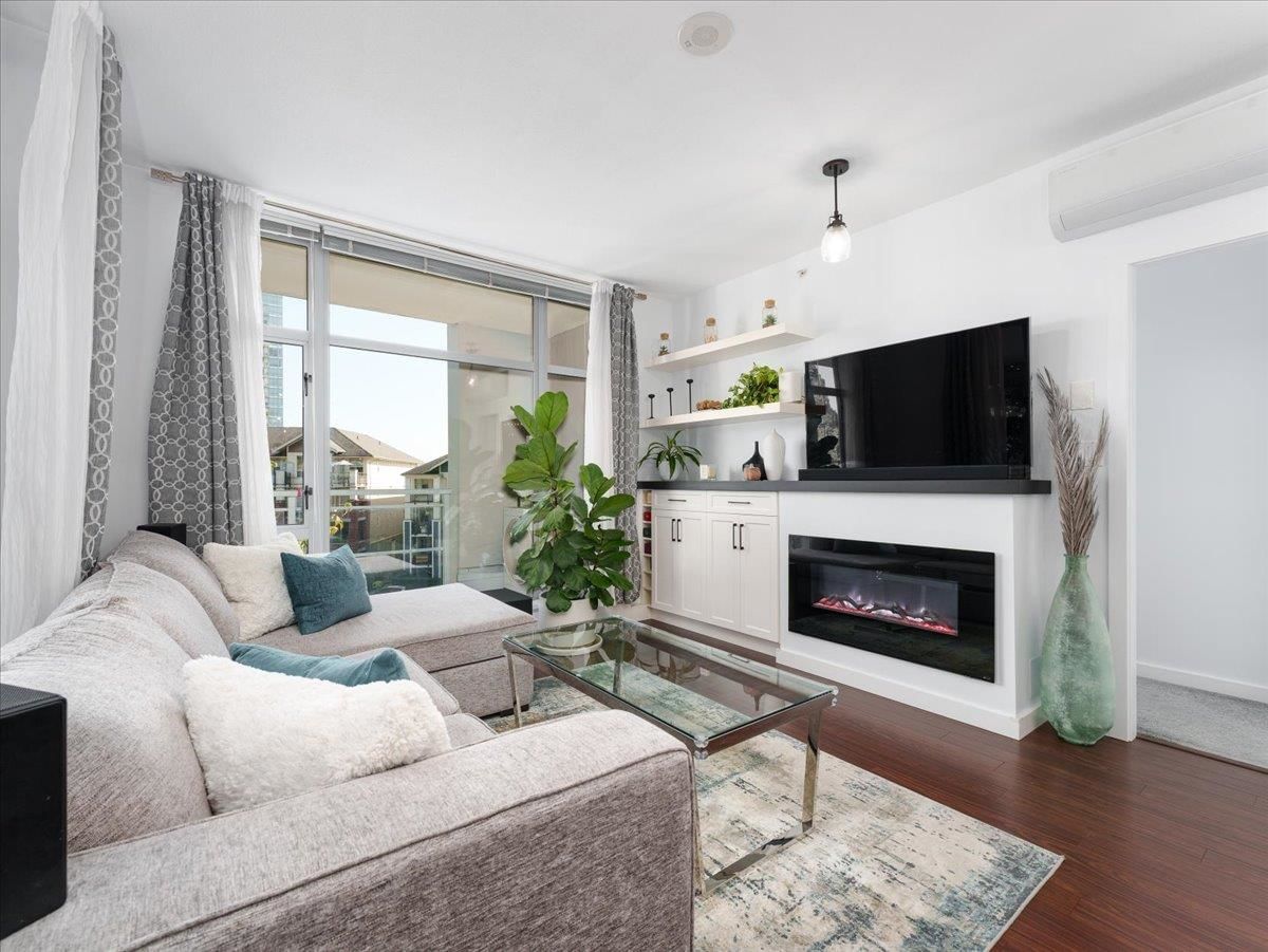 Listing Image 9