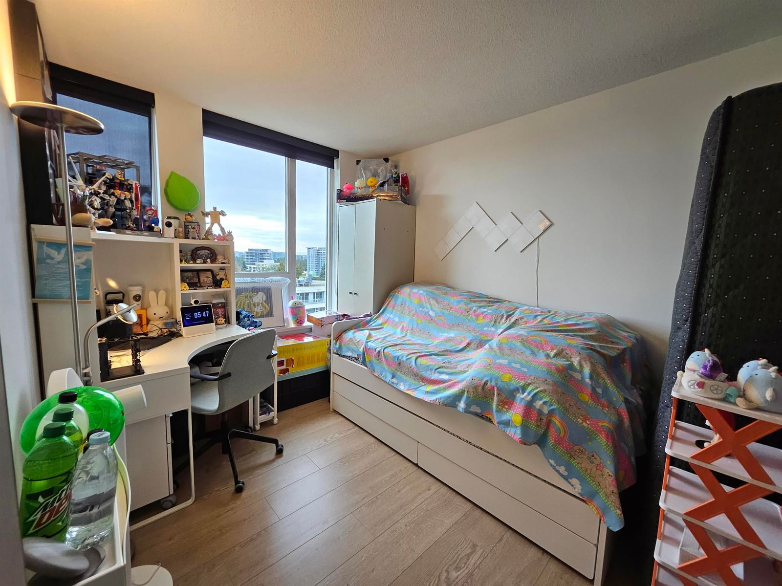 Listing Image 15