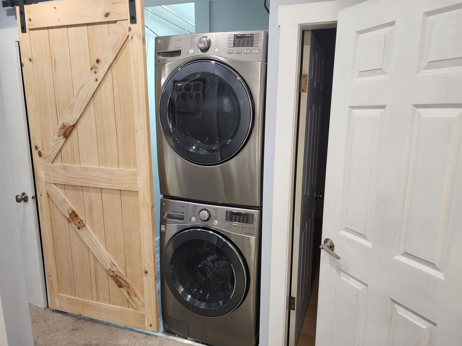 Listing Image 15