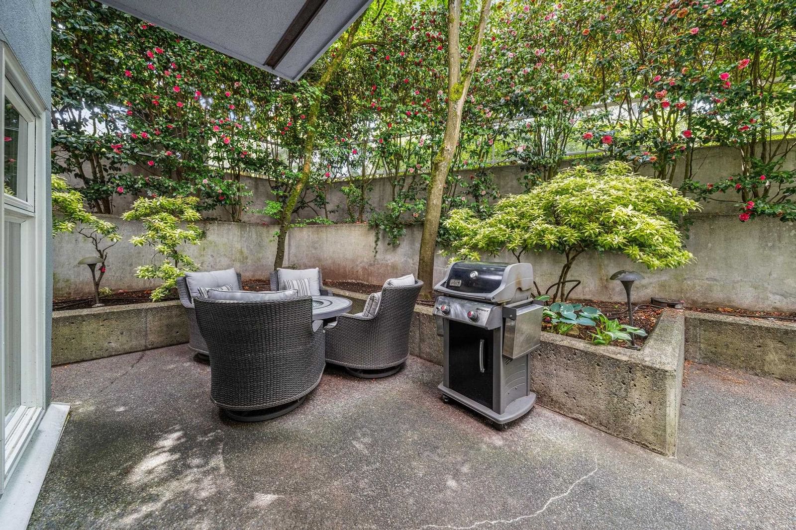 Listing Image 11