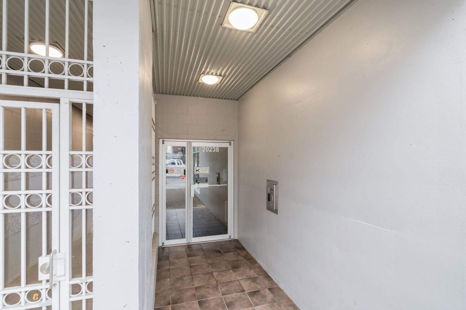 Listing Image 20