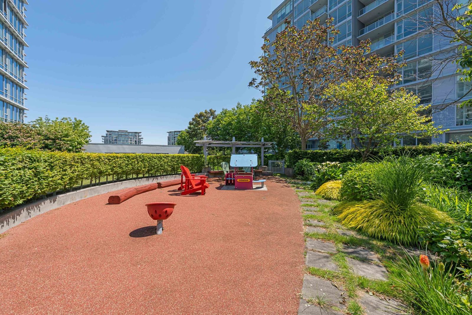Listing Image 19