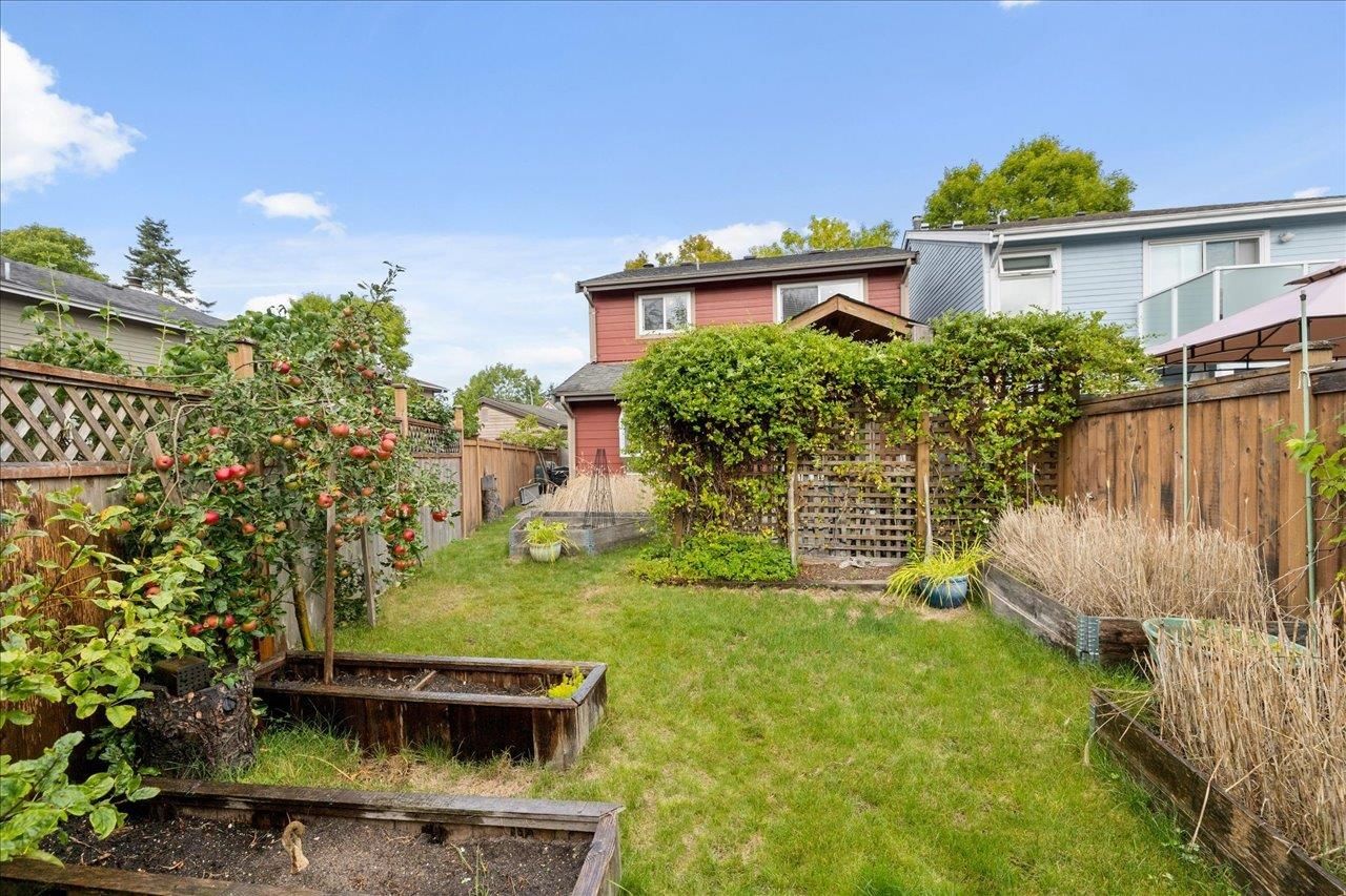 Listing Image 11