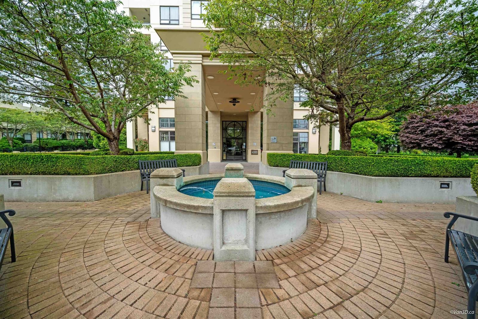 Listing Image 3