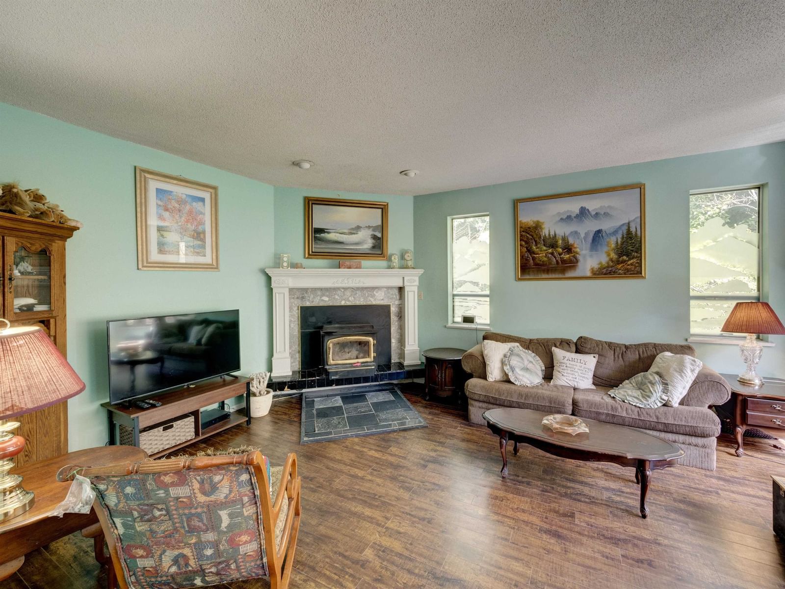 Listing Image 8
