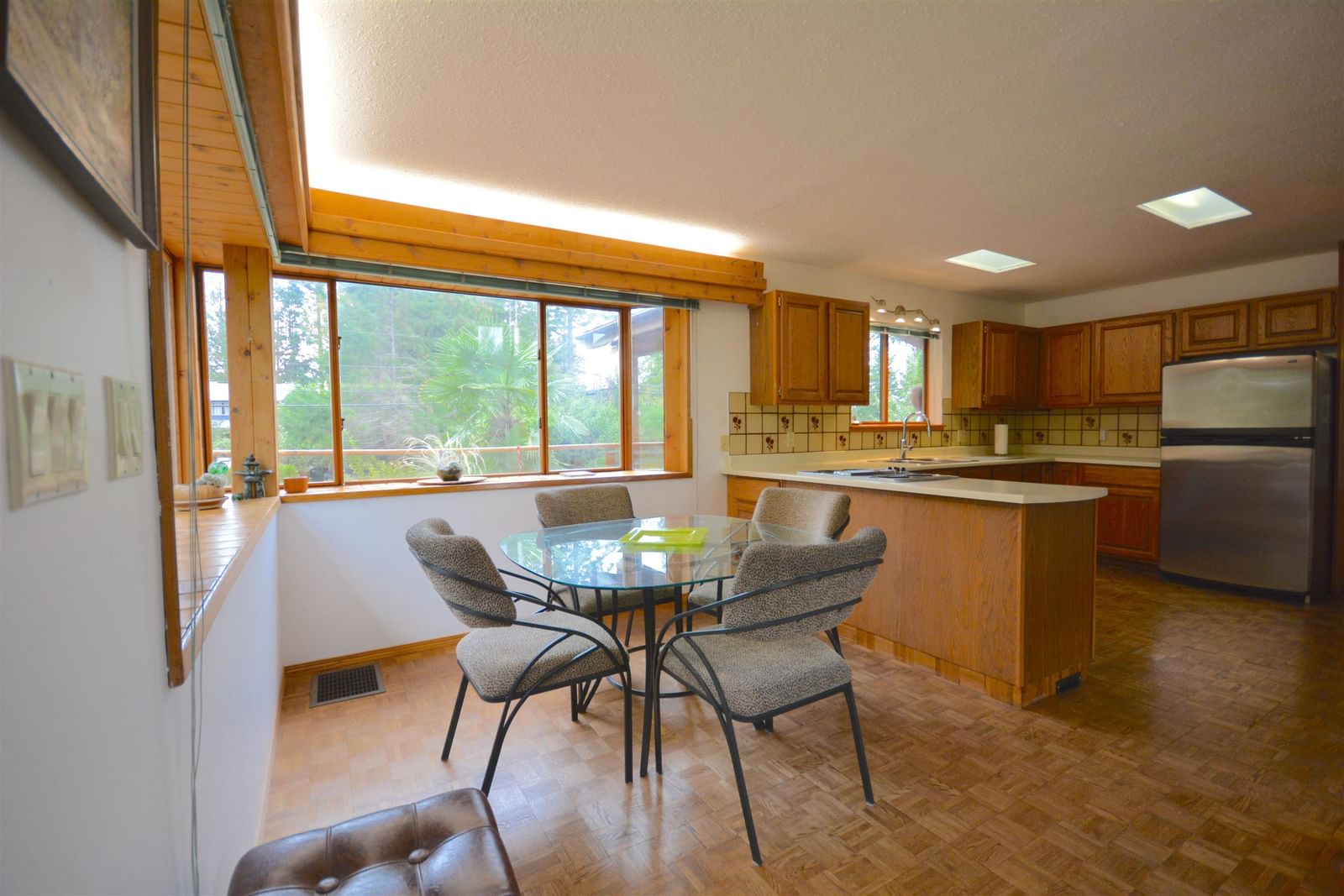 Listing Image 19