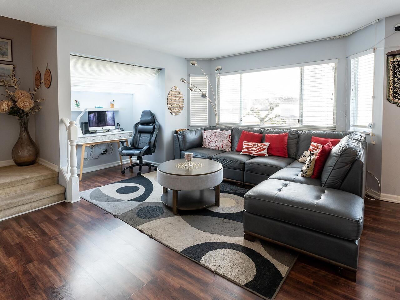 Listing Image 13