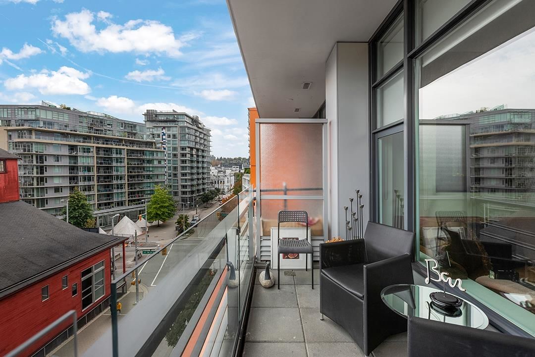 Listing Image 12