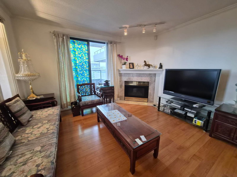 1506 - 6611 Cooney Road, Richmond, V6Y 4C5 | Image 2