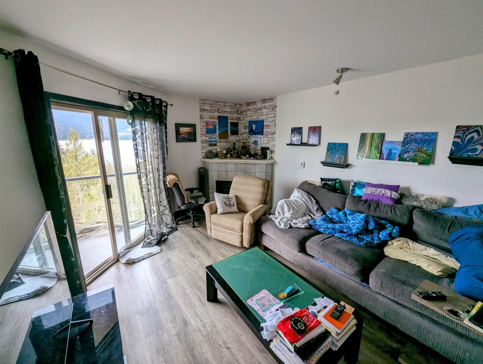 Listing Image 8