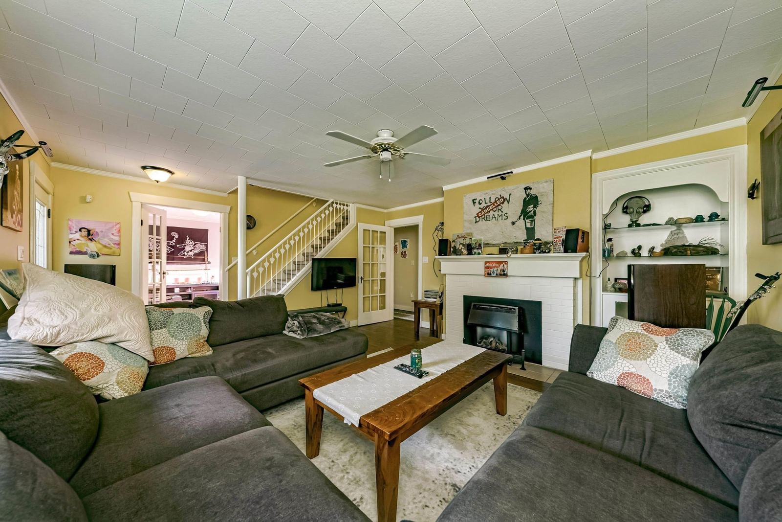 Listing Image 9