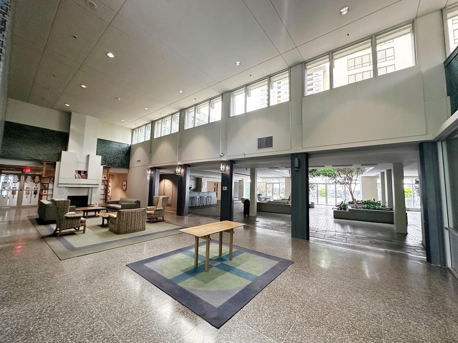 Listing Image 18