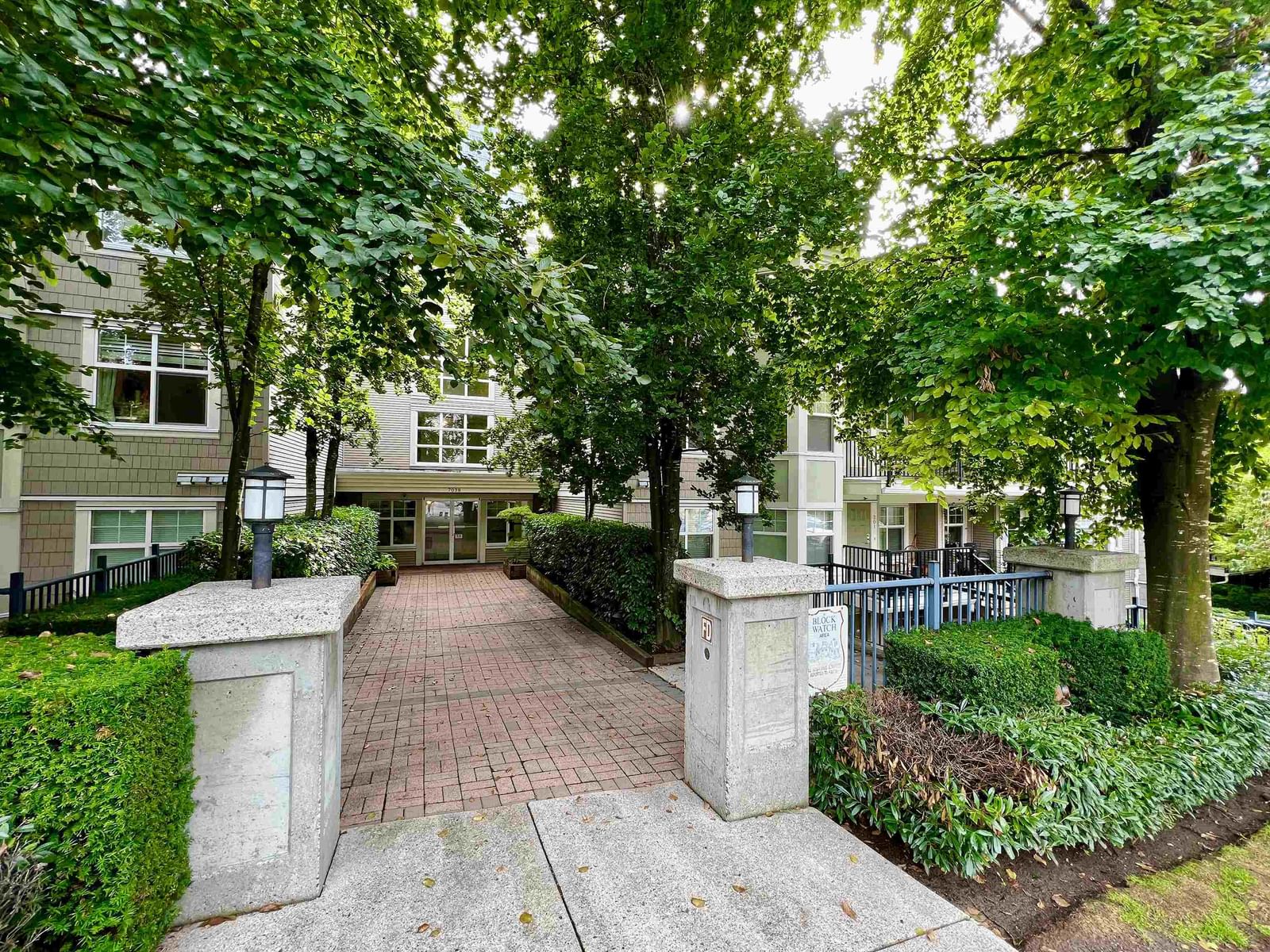 Listing Image 21