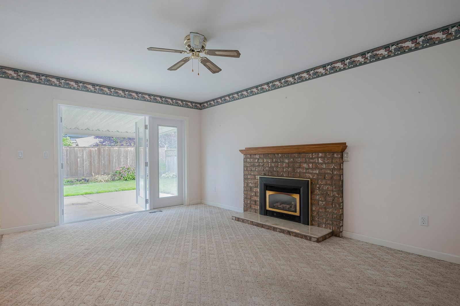 Listing Image 9