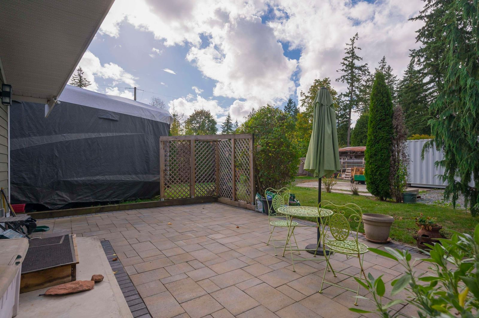 Listing Image 16