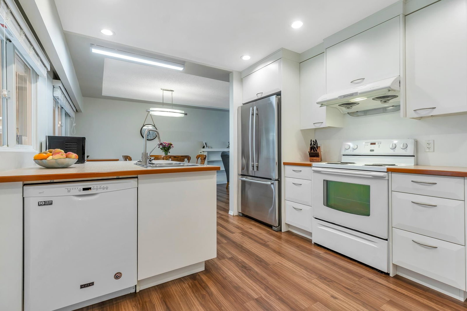 Listing Image 19
