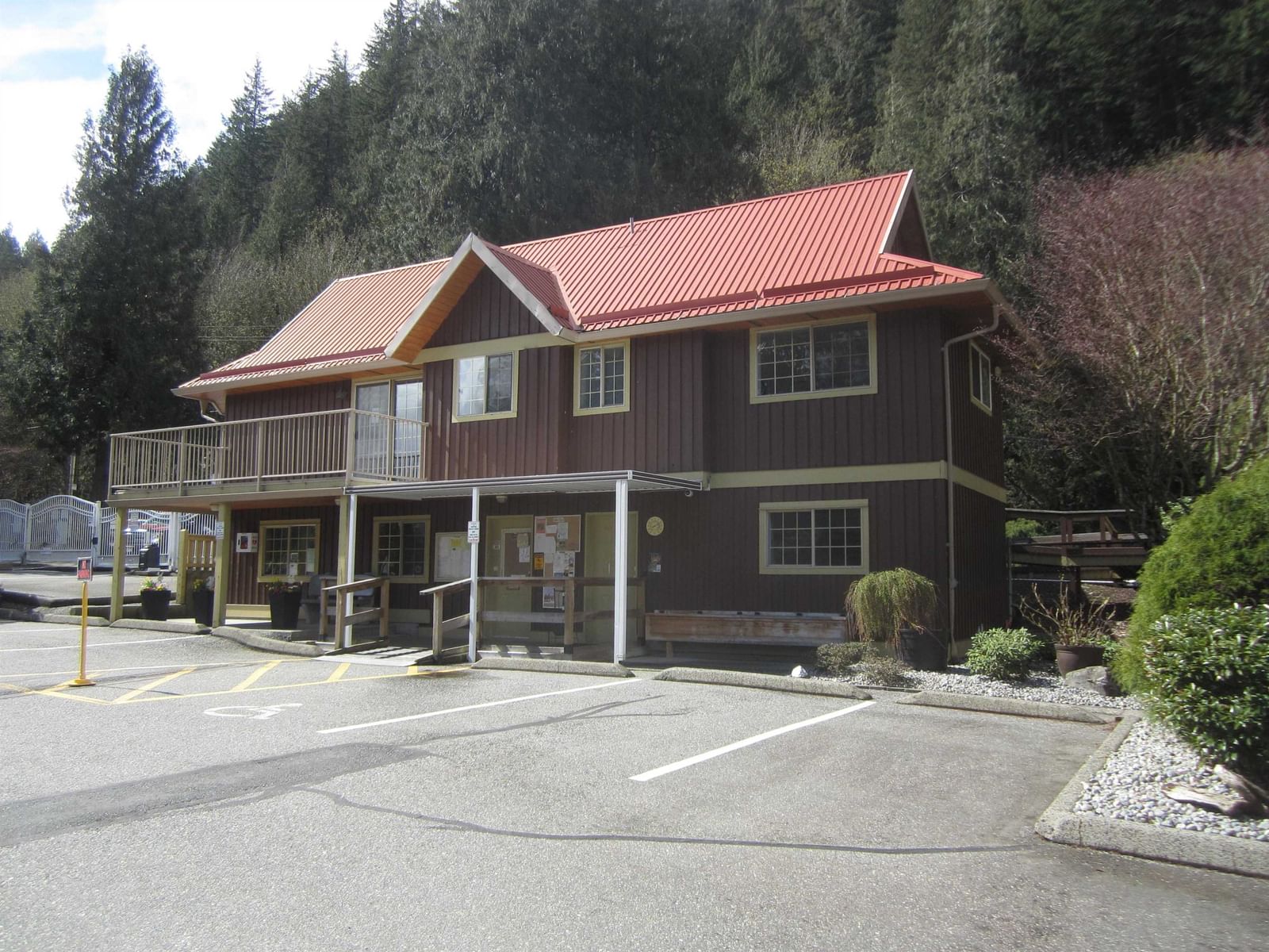 Listing Image 6