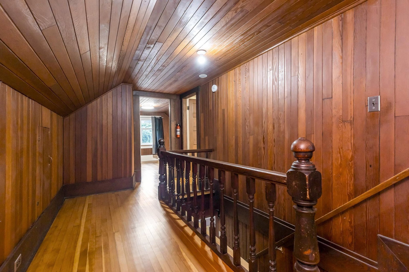 Listing Image 17