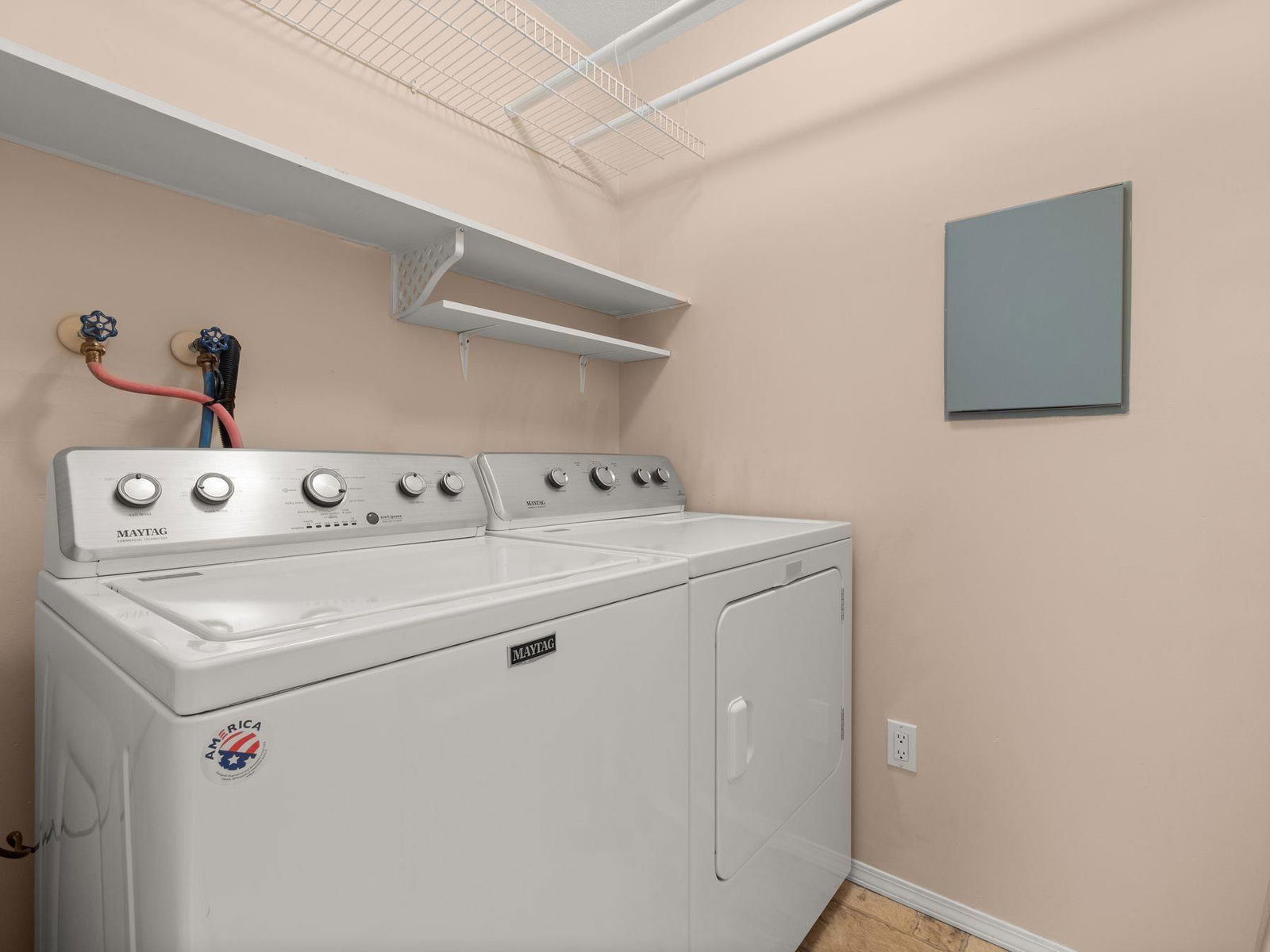 Listing Image 23
