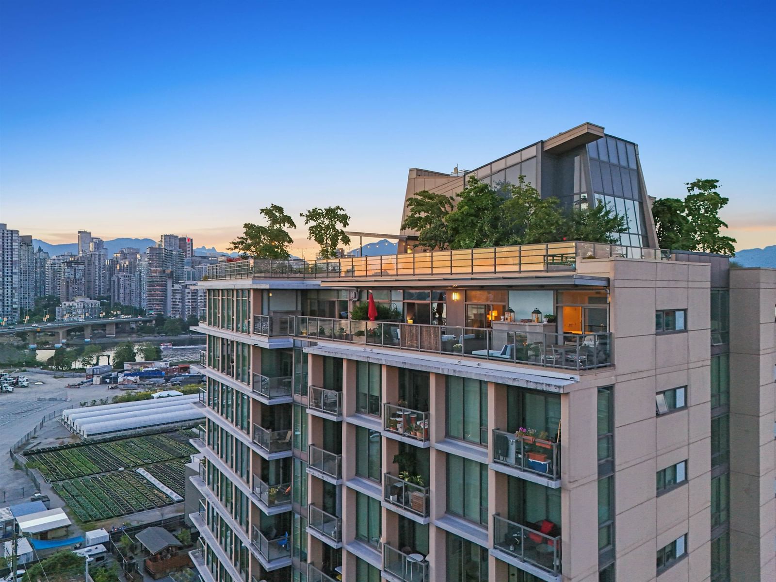 Listing Image 1