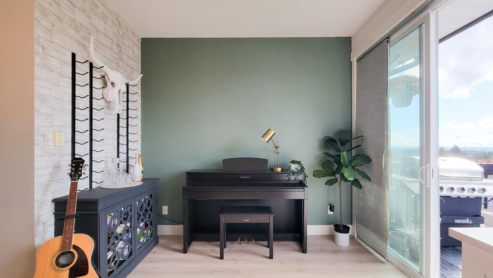 Listing Image 15