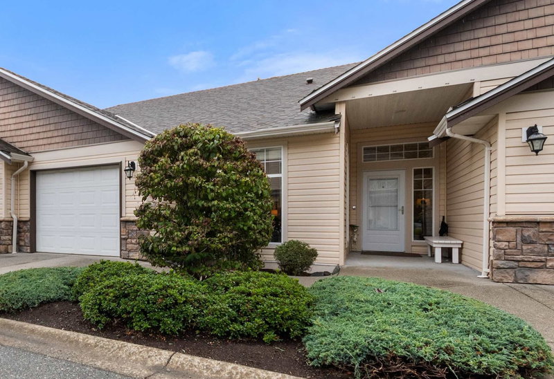54 - 8590 Sunrise Drive, Chilliwack, V2R 3Z4 | Image 2