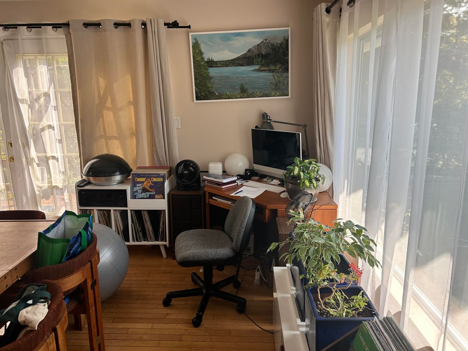 Listing Image 8