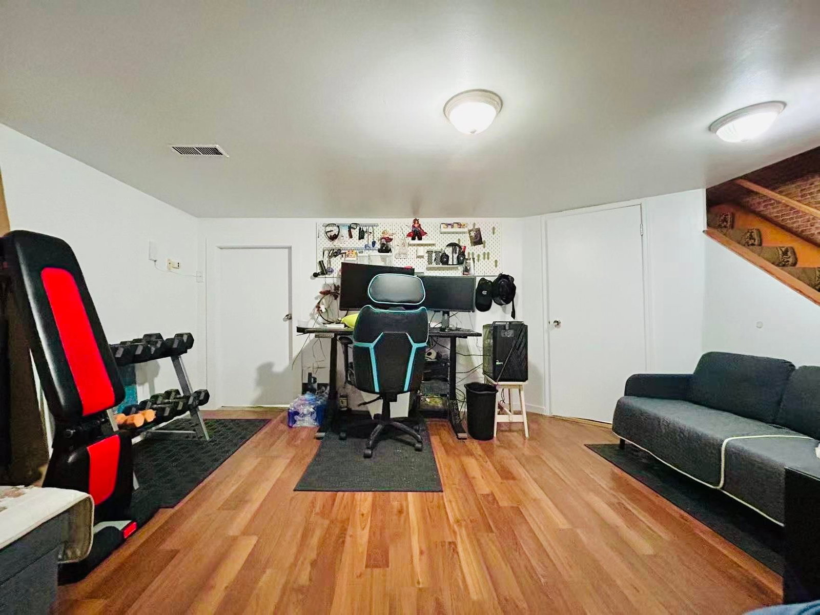 Listing Image 19