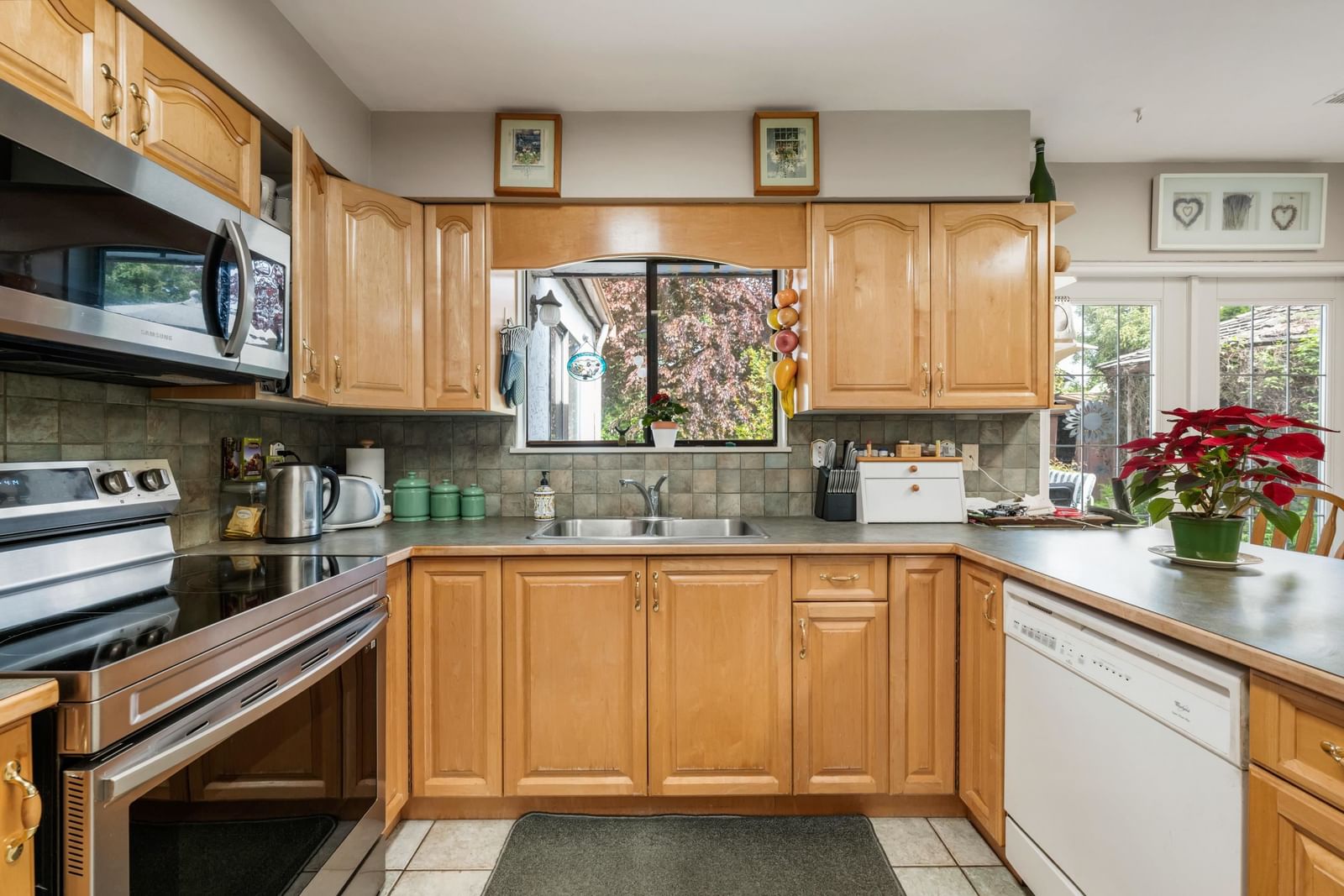 Listing Image 15