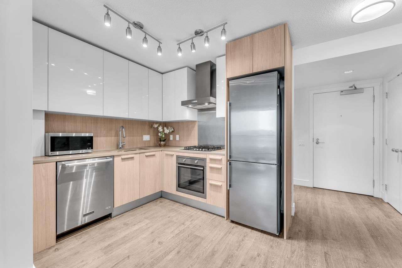 Listing Image 10