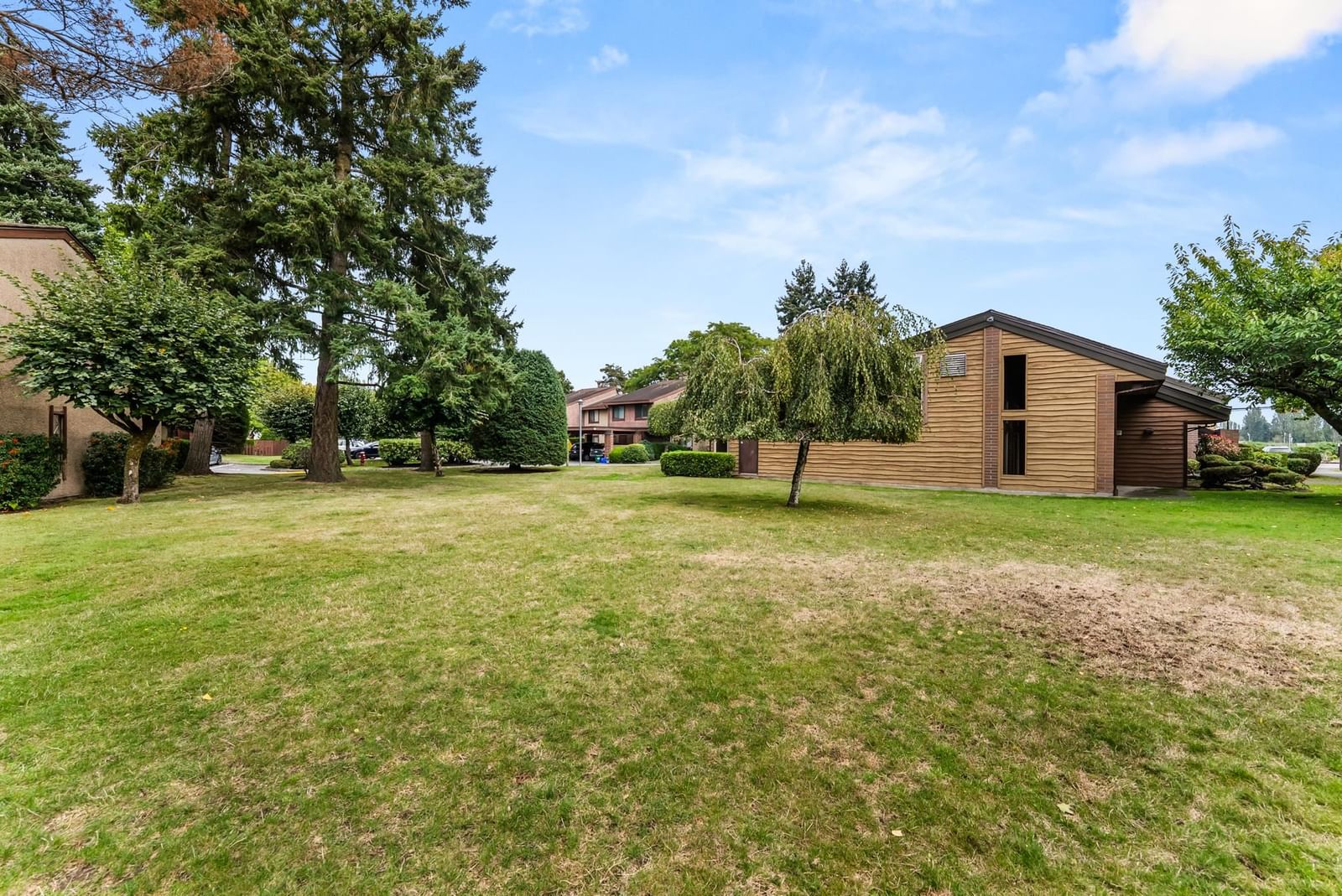 Listing Image 30
