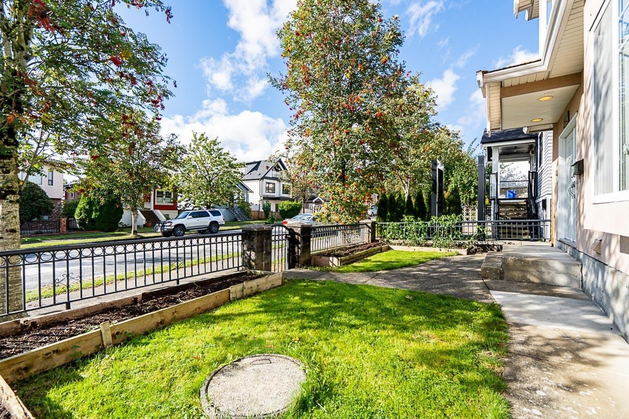 Listing Image 3