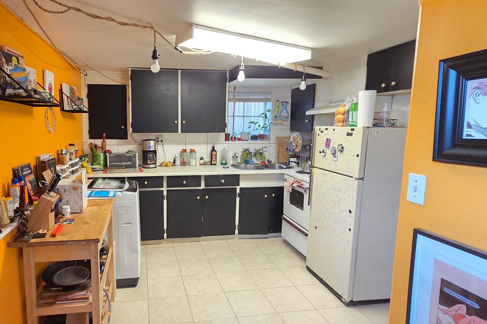 Listing Image 10