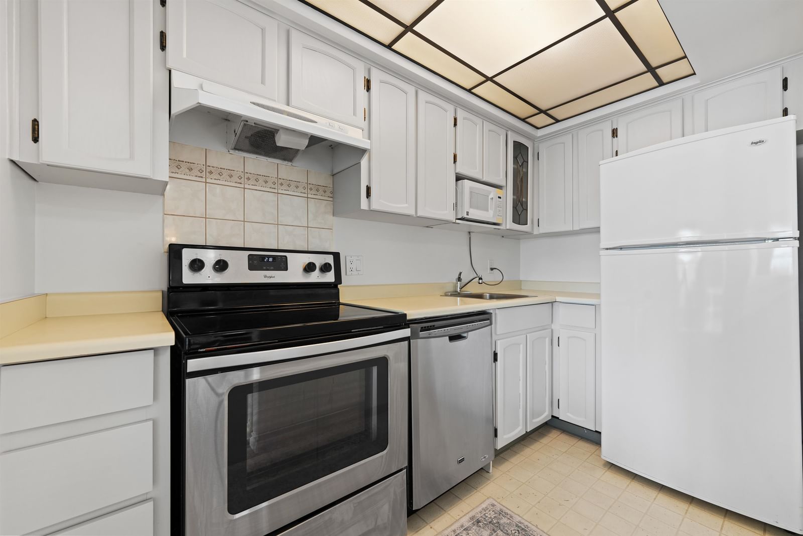 Listing Image 14
