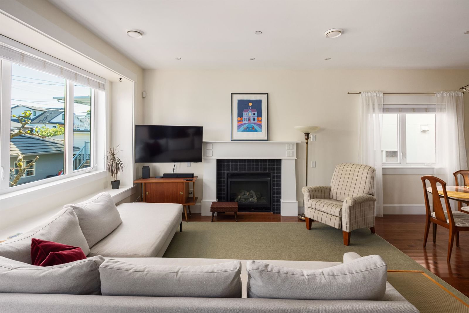 Listing Image 16