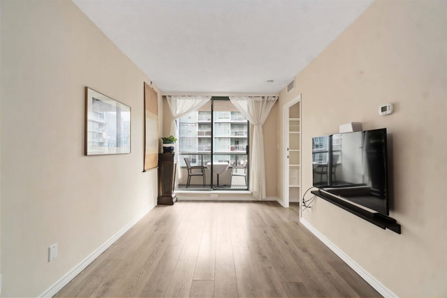 1307 - 5911 Alderbridge Way